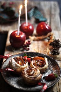 manzanas con hojaldre, fotografía gastronómica profesional Dressingfood, pack de fotos de alta calidad
